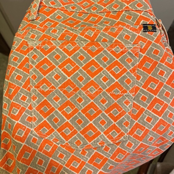 Lucky Brand Charlie Capri Jeans - Picture 12 of 12